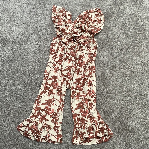 Kate Quinn Floral Ruffle Jumpsuit - Picture 6 of 9